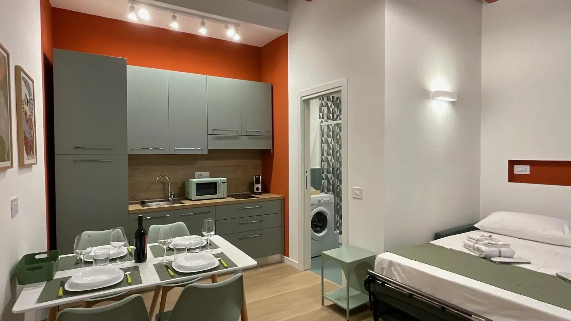Sansepolcro33 Apartment Naples Italy